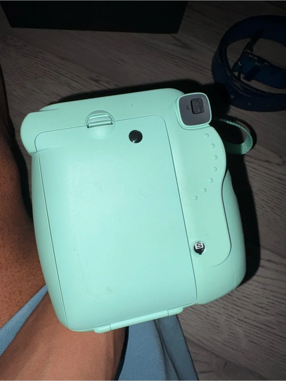 Fujifilm instax mini 9 Instant Camera - Mint Green with Matching Strap